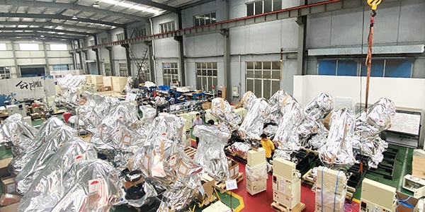 工業(yè)機(jī)器人產(chǎn)業(yè)迎來(lái)重要機(jī)遇期，前迅工廠開(kāi)足馬力促生產(chǎn)，大干快上搶時(shí)機(jī)