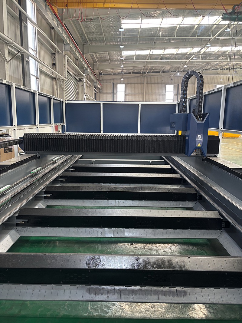 數(shù)控激光機(jī)-13