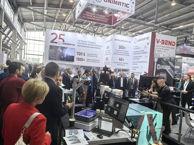 前迅公司參加俄羅斯國際創(chuàng)新工業(yè)展 圖8