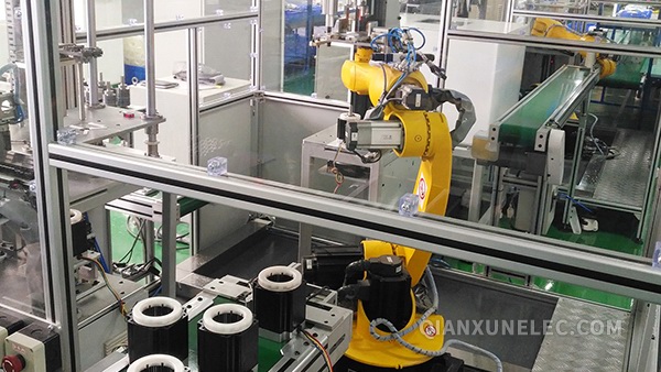 電機(jī)裝配機(jī)器人自動化生產(chǎn)線