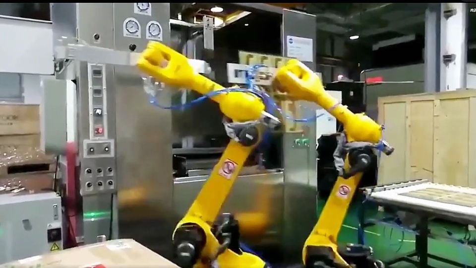 AIR10-1420多機(jī)協(xié)同自動(dòng)取放料沖壓