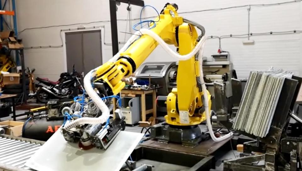 R-2000iC/210L自動化搬運移載物料